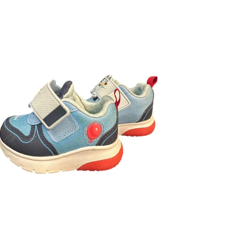 Bluey Kids Light Up Athletic‎ Sneaker  Slip On Shoes Size 5